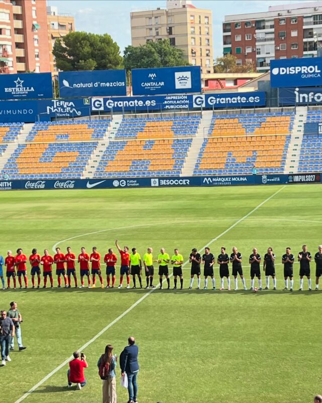 🗓️2024年10月
サッカーレジェンドマッチ、元スペイン代表vs ムルシア選抜を観戦⚽️随所に魅せるプレーを披露して、止める蹴るの技術・テクニックは衰え知らずでした👏

このイベントのメインスポンサーである @improyectint にご招待いただきました🙇スペインのカナリア諸島を中心にたスポーツ・コンサートなど多種多様なイベント運営をしている会社です。

同日に行われたUEFA Nations League のスペイン代表vs デンマーク戦にもご招待いただきました。スペインが見事1-0で勝利し、代表戦ならではの素晴らしい盛り上がりで、スタジアムは熱狂に包まれていました🙌
Muchas gracias a ti @josenoguerargz